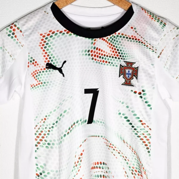 Puma Portugal Ronaldo Away Kids 2025 - Ronaldo 7 - Image 3