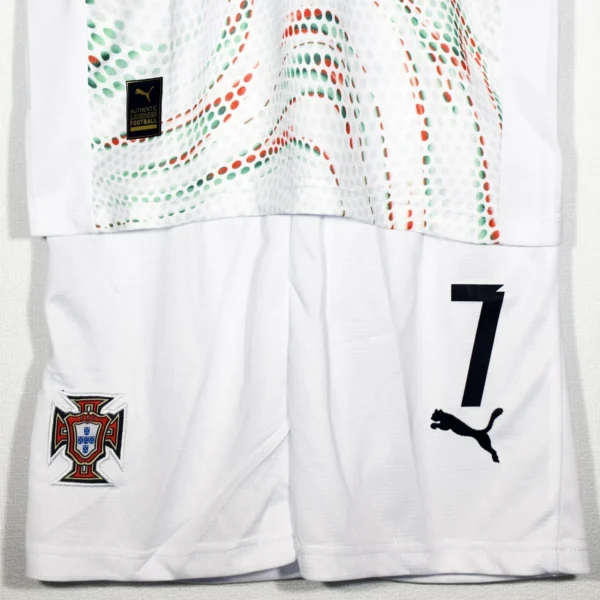 Puma Portugal Ronaldo Away Kids 2025 - Ronaldo 7 - Image 11