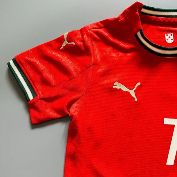 Portugal Home Kids & Youth Kit - Ronaldo 7 - Image 6