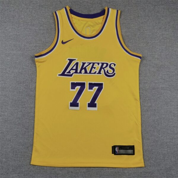 Nike Kids and Youth LA Lakers Basketball Jersey Yellow Association Edition – Dončić 77 - Image 2