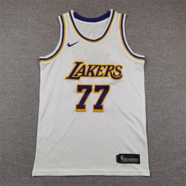Nike Kids and Youth LA Lakers Basketball Jersey White Association Edition - Dončić 77 - Image 2